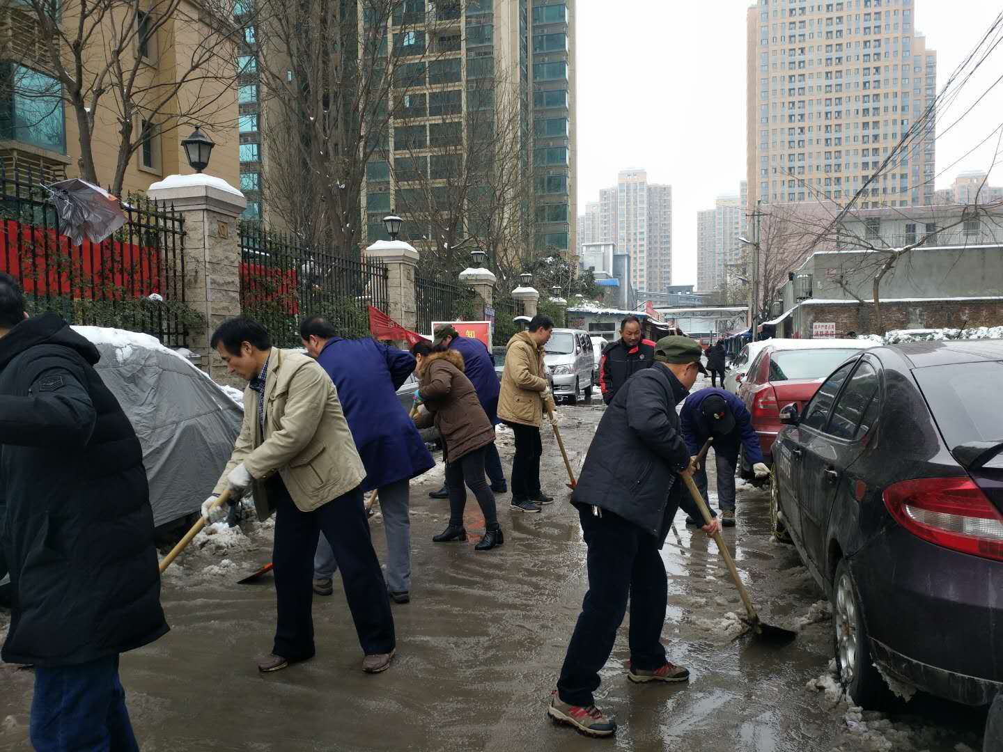 “以雪為令,御雪奮戰” 西安工業投資集團再行動
